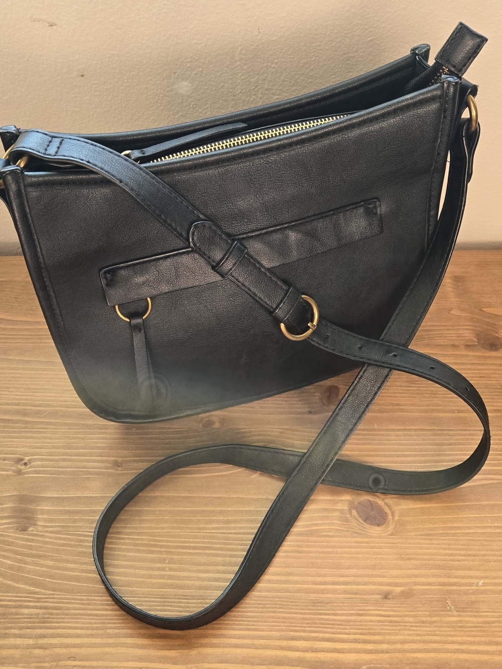 Classic Black Crossbody Bag - Elegant Everyday Carry